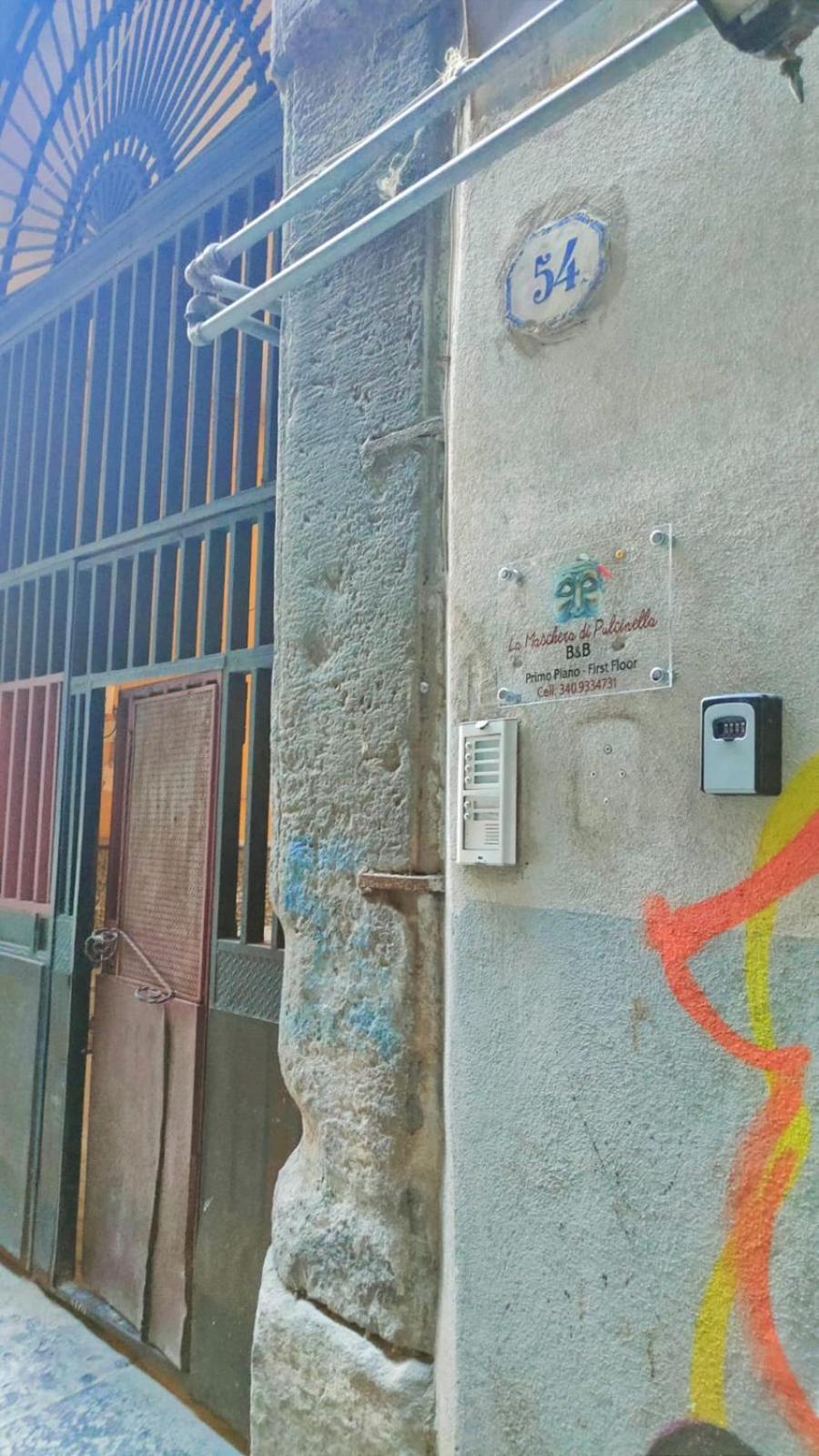 La Maschera Di Pulcinella Neapel Exteriör bild